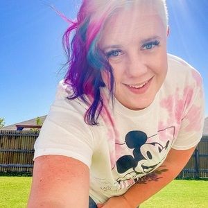 Meet your Posher, Cari